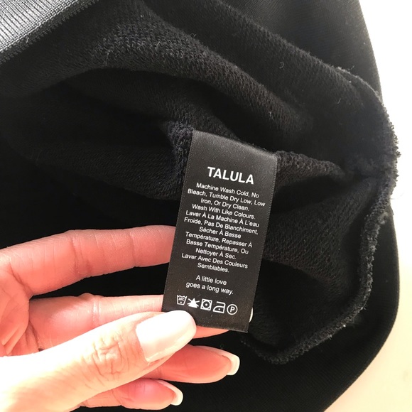 Aritzia Talula - Shrunken Crewneck Sweatshirt - Picture 3 of 9